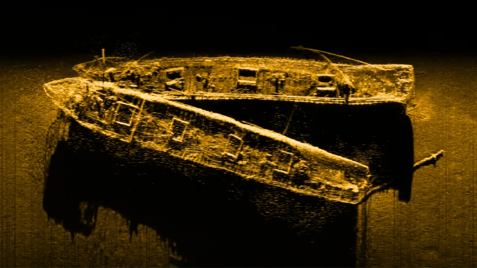 Klein sidescan sonar shipwreck
